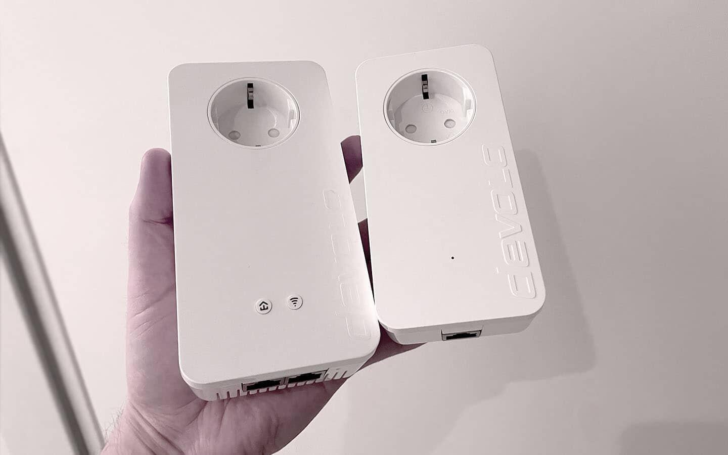 Twee powerline adapters